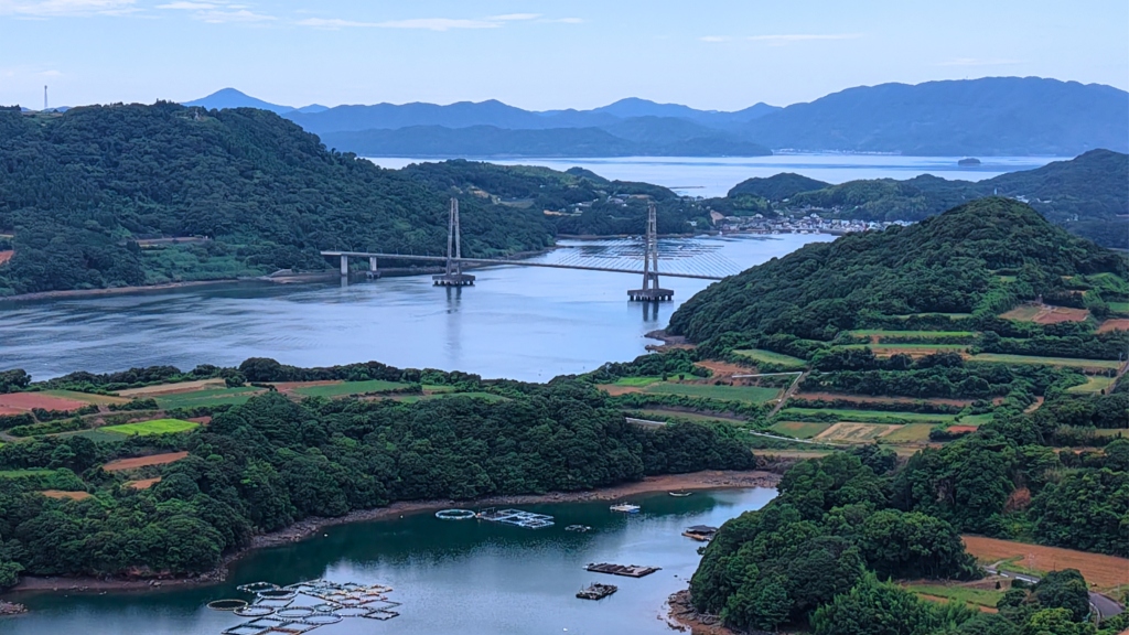 伊唐大橋と美しい伊唐島の海景